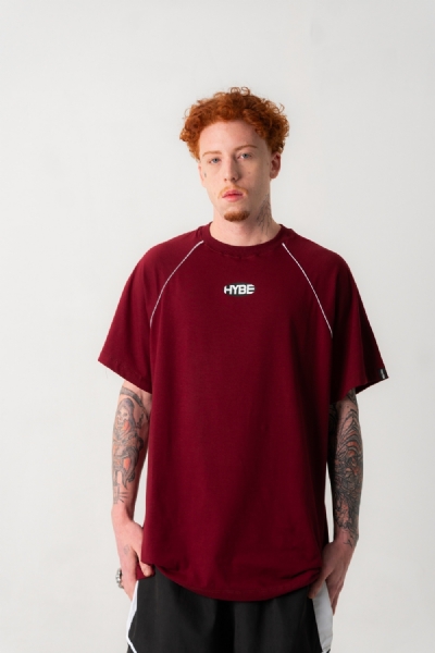 CAMISETA HYBE SNIP CLASSIC VINHO